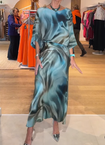 Ladies Blue Corrugated Skirt