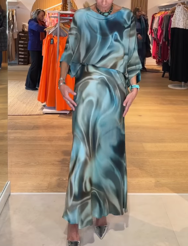 Ladies Blue Corrugated Skirt