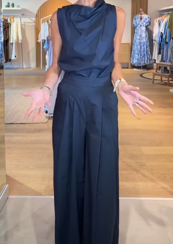 Women's Sleeveless Suit