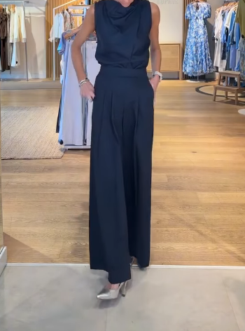 Women's Sleeveless Suit