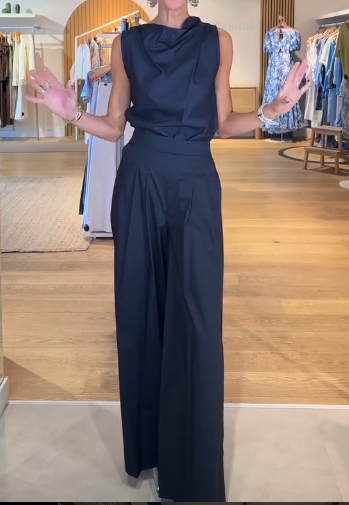 Women's Sleeveless Suit