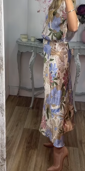 New Women V-neck Shirt Tight Waist Dress