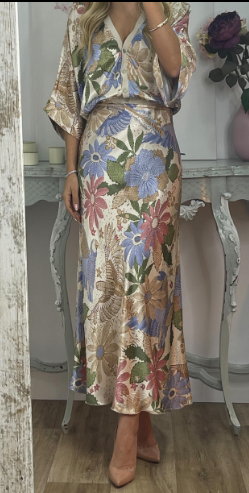 New Women V-neck Shirt Tight Waist Dress