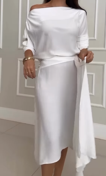 Ladies Explosive Button Suit