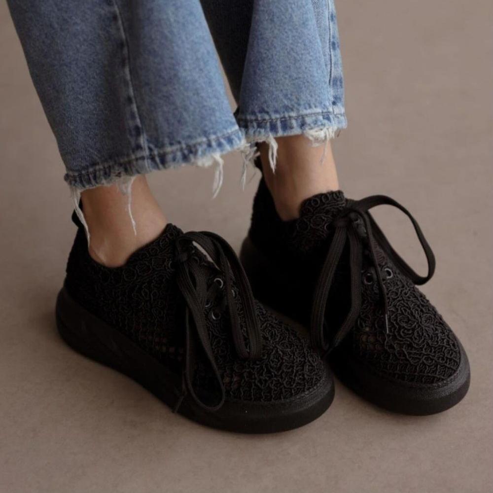 Women's Thick-soled Hollow Lace-up Shoes