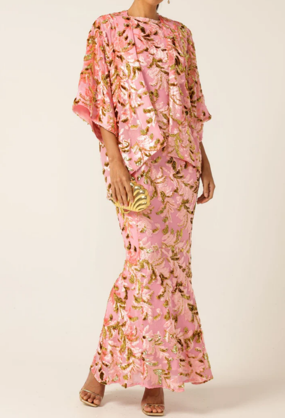 Statement Blossom Dress Outfit