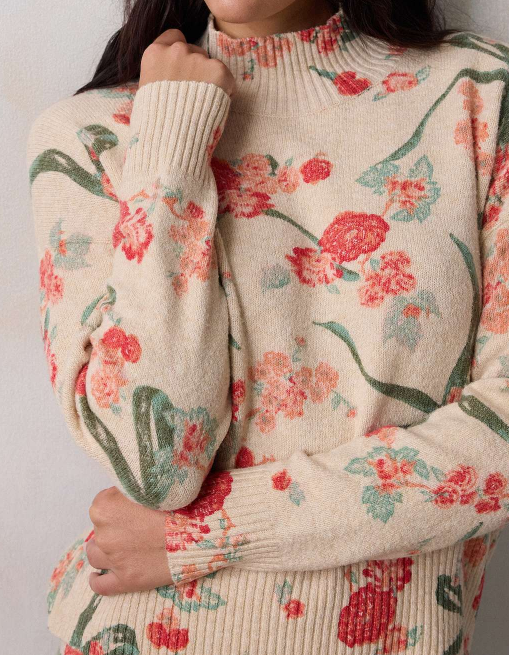 Classy Floral Knit Outfit