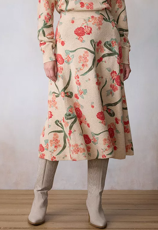 Classy Floral Knit Outfit