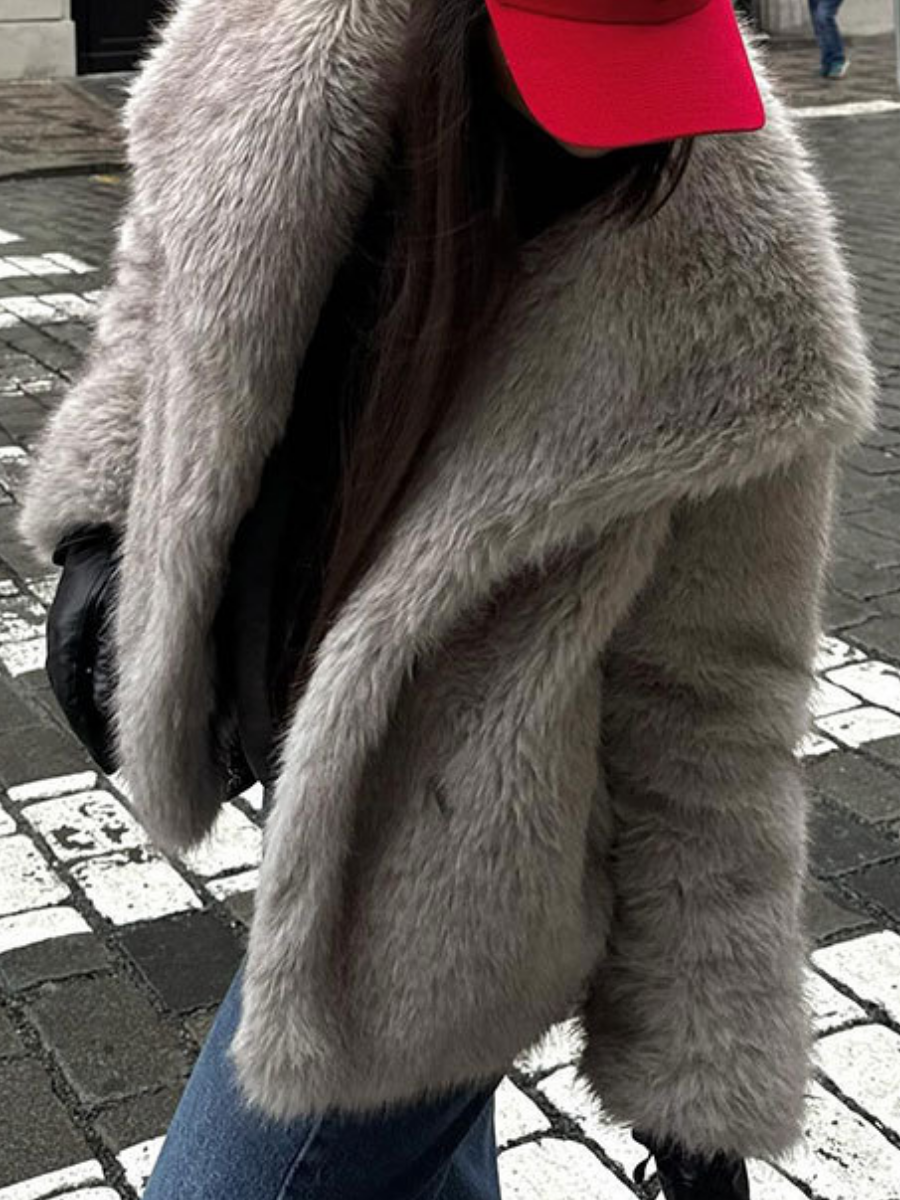 Chic Laps Faux Fur Coat