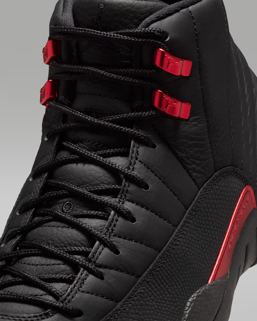 Air Jordan 12 Retro "Bloodline"